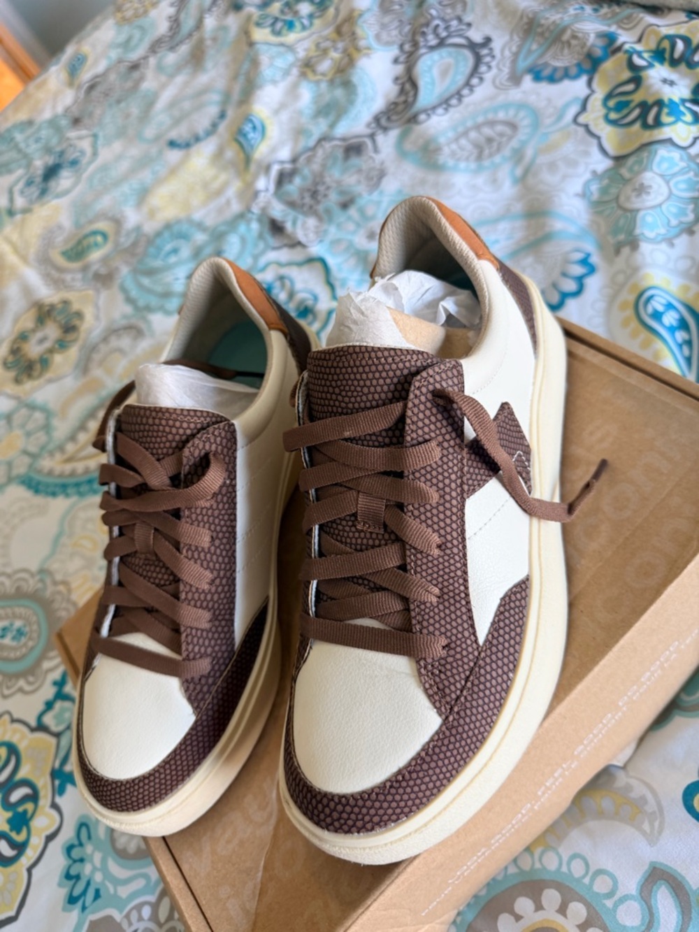 Dr. Scholl's Women's Brown and Cream Low-Top Sneakers